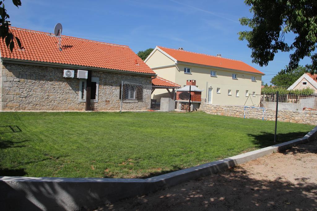 فيلا Rural House Gluic Bogatić الغرفة الصورة