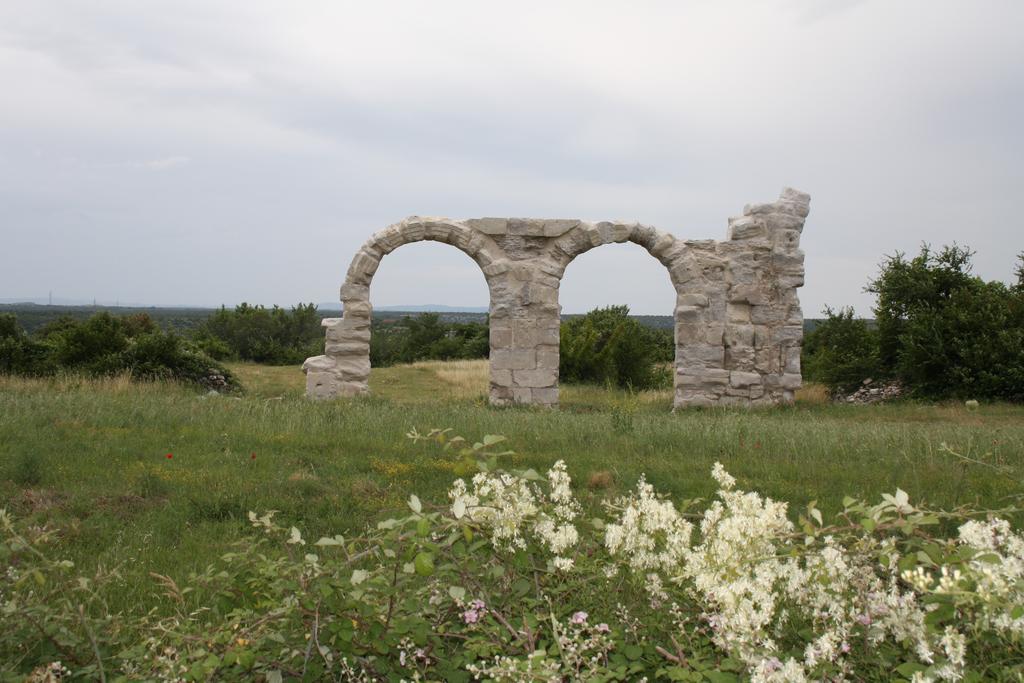 فيلا Rural House Gluic Bogatić الغرفة الصورة