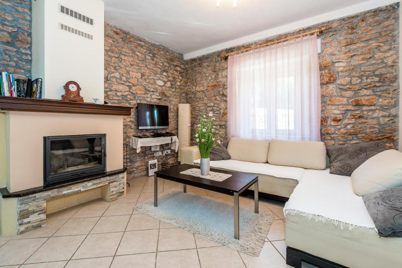 فيلا Rural House Gluic Bogatić المظهر الخارجي الصورة