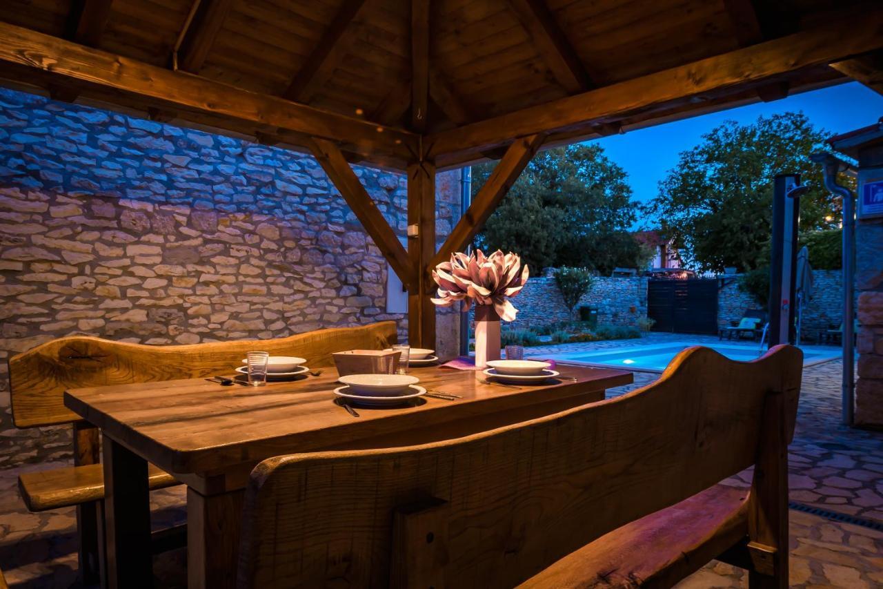 فيلا Rural House Gluic Bogatić المظهر الخارجي الصورة